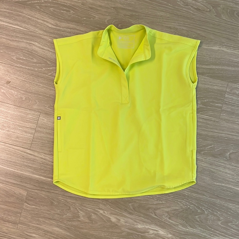 FIGS limited edition size XXS Rafaela top